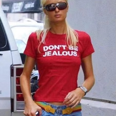 Paris Hilton 'Kıskanç Olmayın' - Street Fashion In Paris incelemesi ve fiyatı